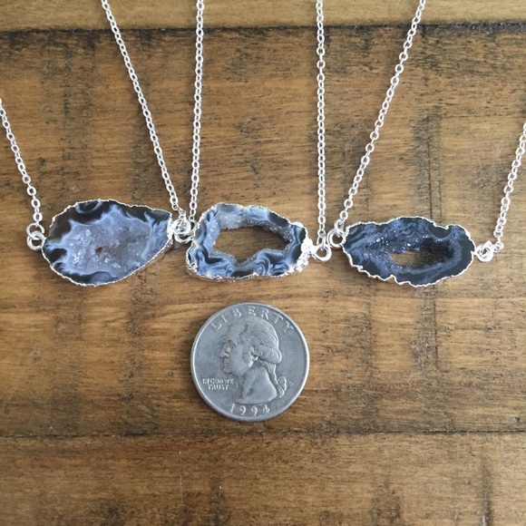 ❗️LAST❗️Silver Druzy Geode Crystal Necklace - Picture 7 of 8